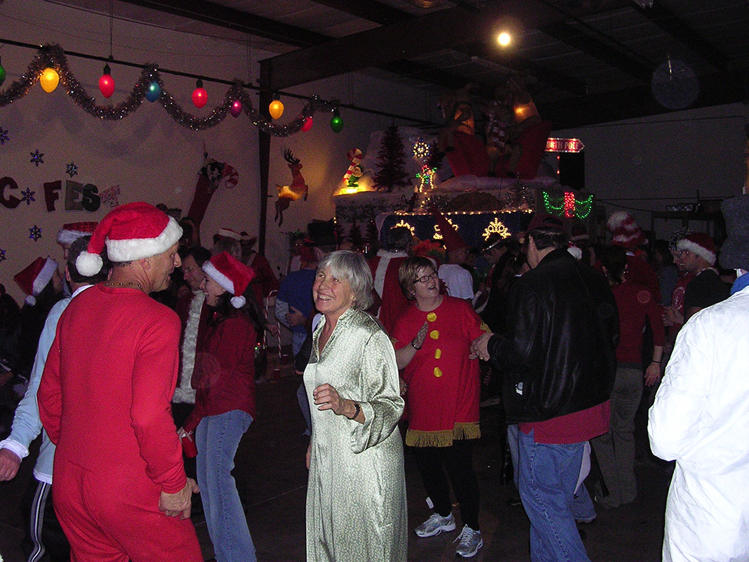 %_tempFileName070%20Dance%20Floor%